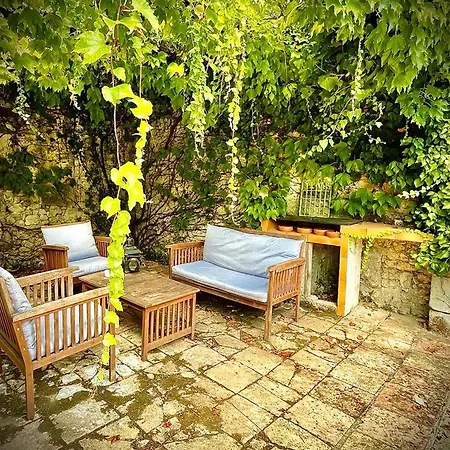 Fabulous 2 Bed 2km Quiet Walk Into Holiday home *